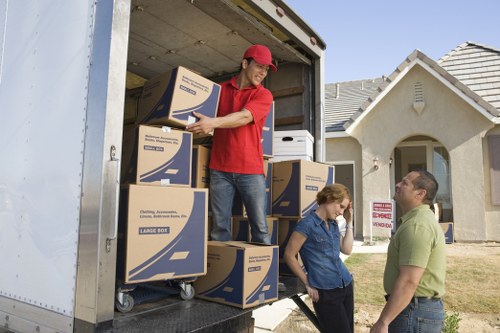 Local removal service checklist and moving preparations