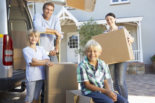 Kentish Town moving service for households and businesses