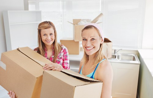 Furniture protection and careful loading for a move in Kentish Town